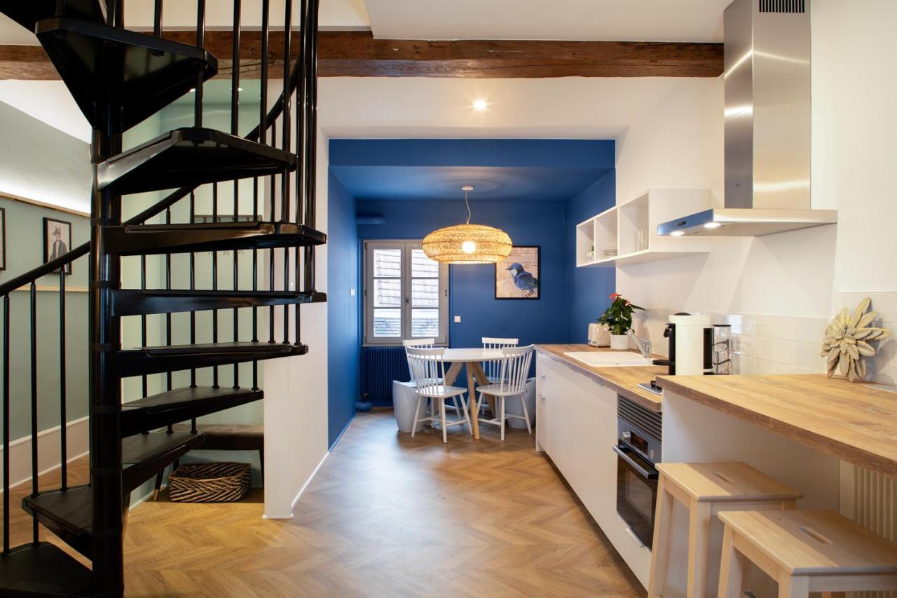 Maison Tillot Dijon Rum bild